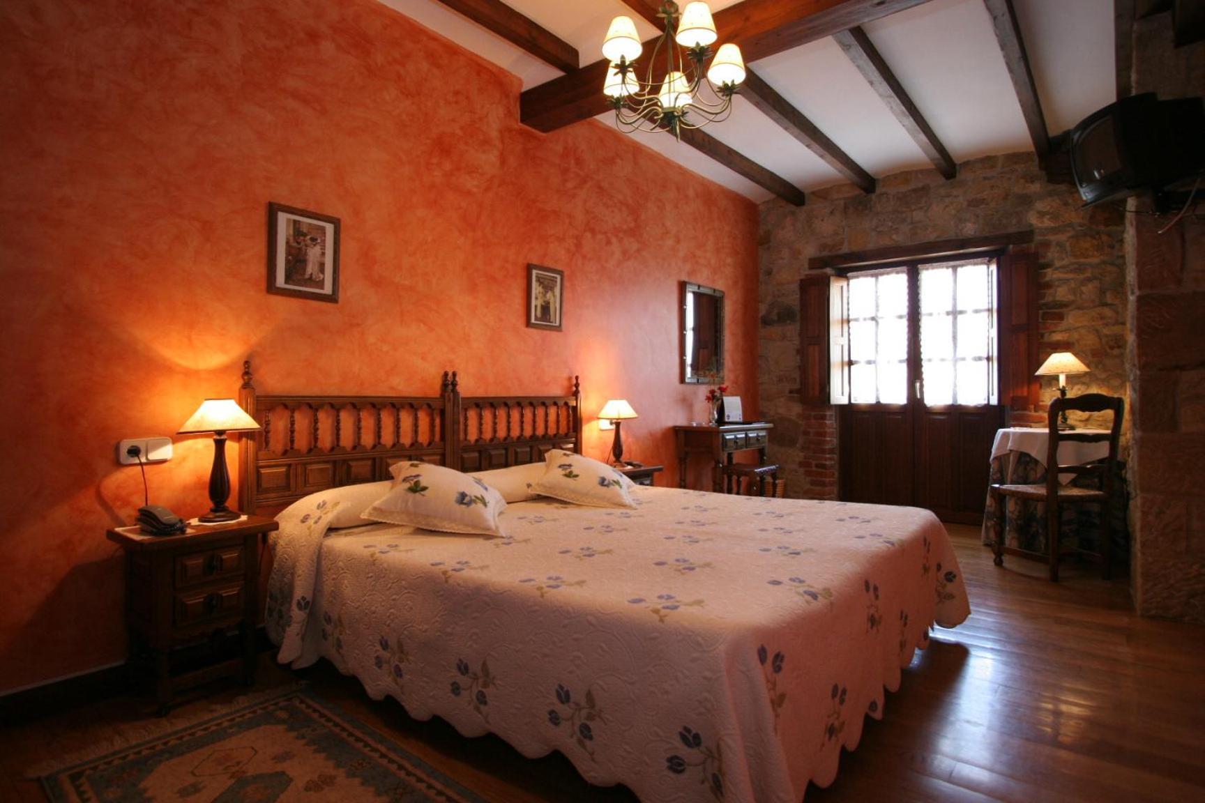 Habitaciones Y Estudios- Hotel "Posada De Cantabria El Solar" - Cenas Y Gintonic- Bar -Terraza Panoramica Галисано Екстериор снимка